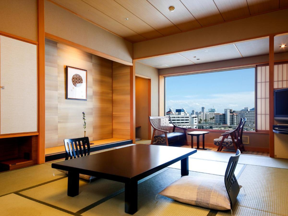 Hotel Awaji Yumesenkei Sumoto Exterior foto