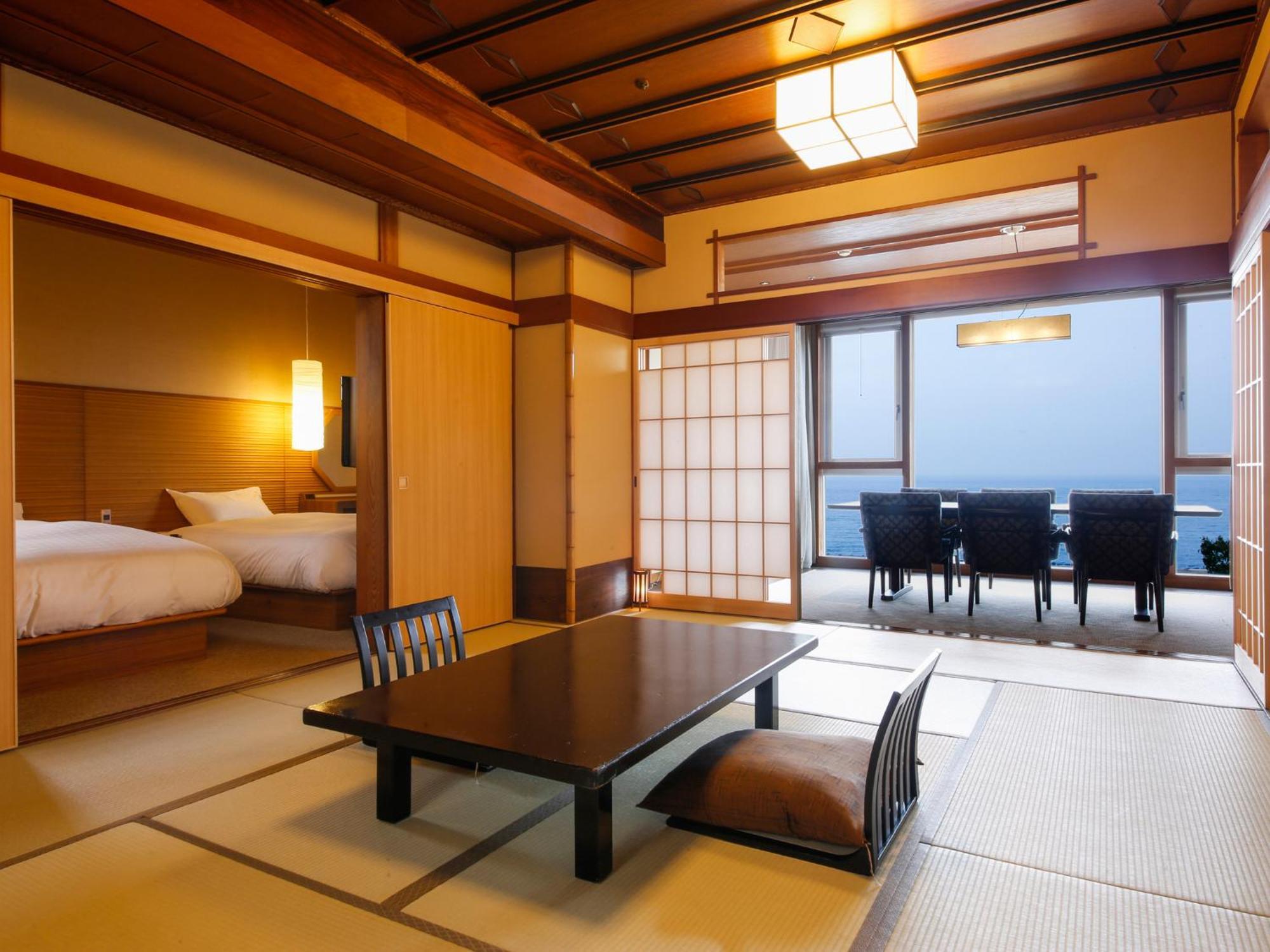 Hotel Awaji Yumesenkei Sumoto Habitación foto