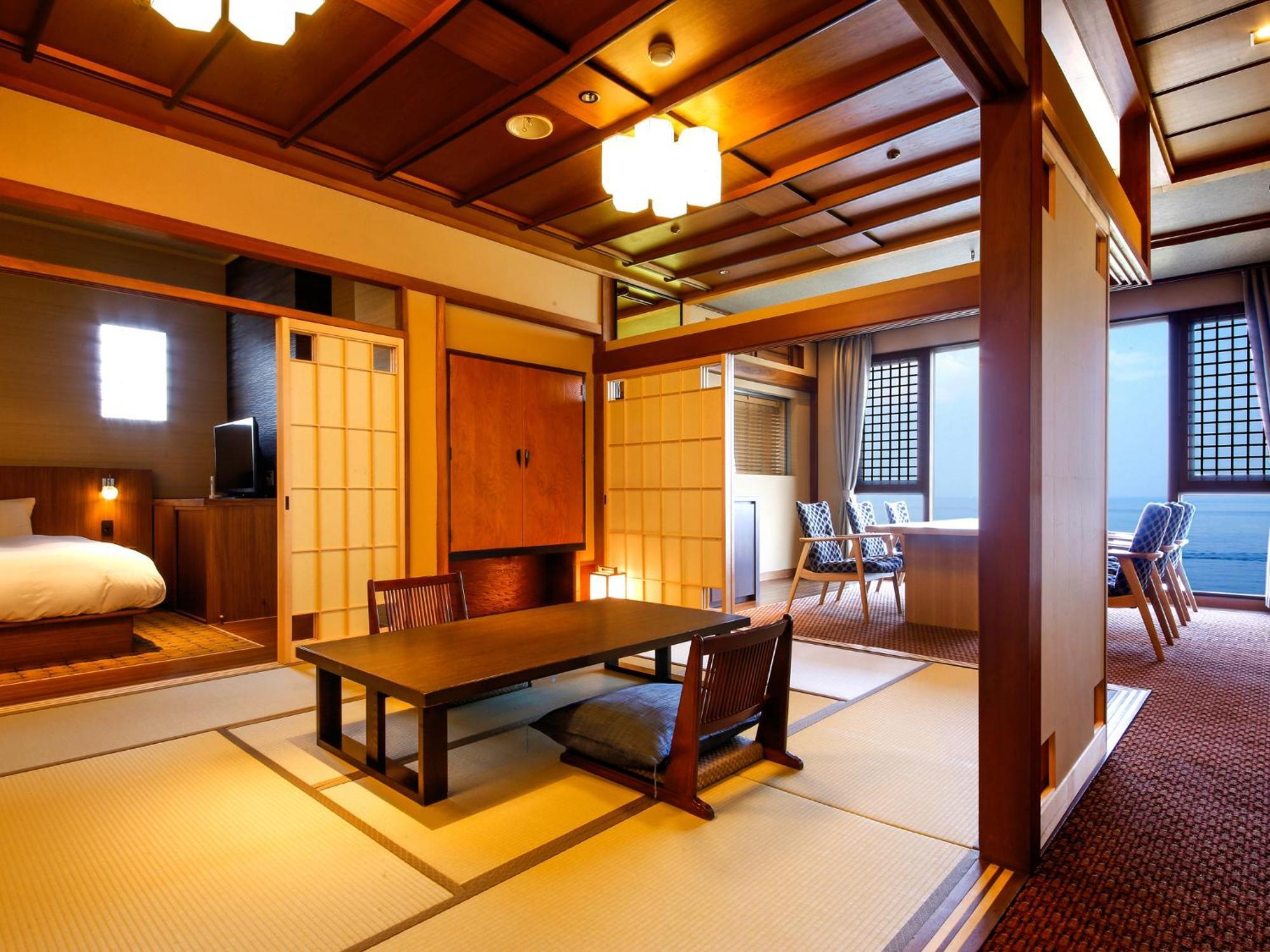 Hotel Awaji Yumesenkei Sumoto Habitación foto