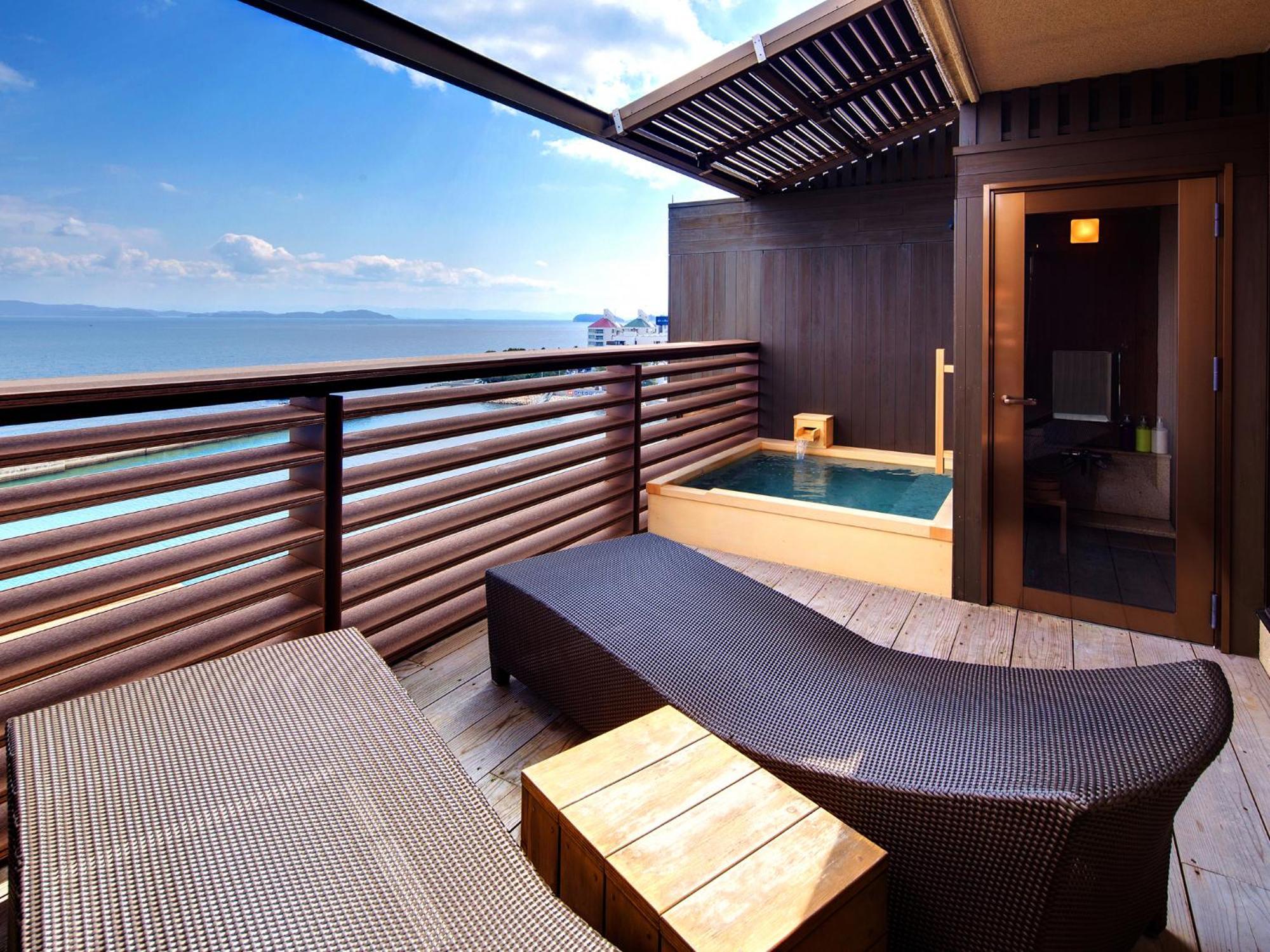Hotel Awaji Yumesenkei Sumoto Habitación foto
